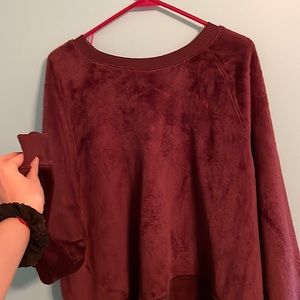Maroon cropped sweater